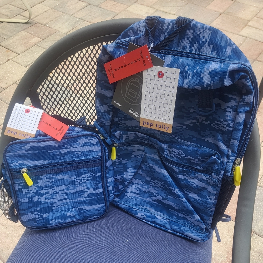 Backpack, lunchbox set